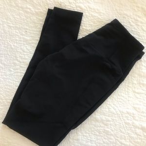High-Waisted Elevate Side-Pocket Leggings